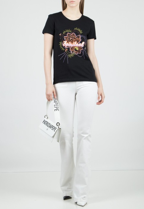 футболка  из проверенных материалов спереди