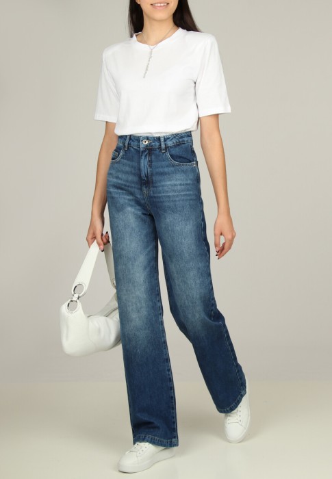 футболка  от бренда patrizia pepe вид слева