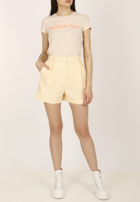 футболка  от бренда patrizia pepe вид слева