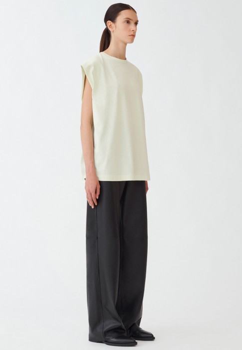 футболка  из италии вид сбоку