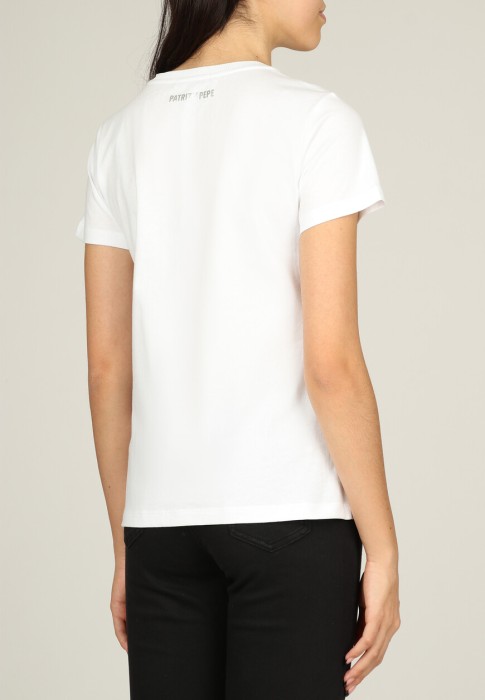 Товар белого цвета с внутренней стороны