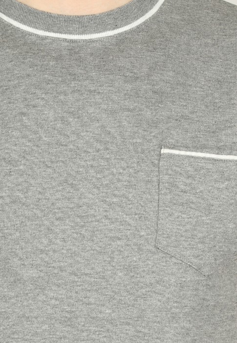 Товар серого цвета с внутренней стороны