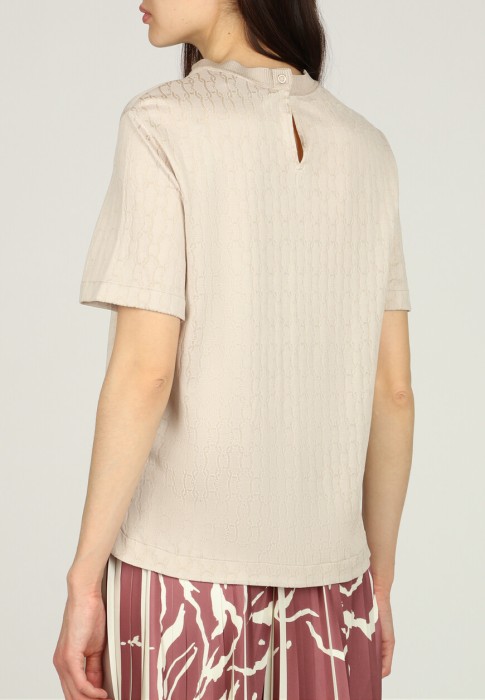 футболка  из италии вид сбоку