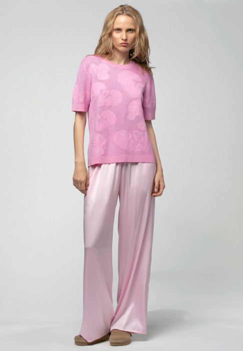 футболка  по цене 32130 руб вид справа