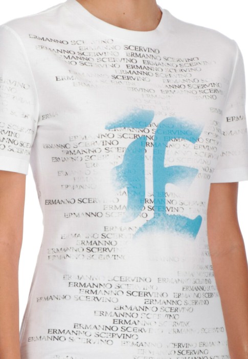 футболка  из италии вид сбоку