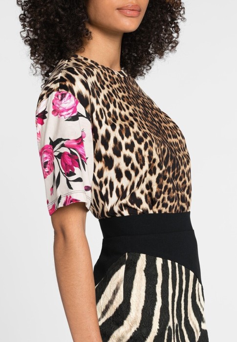 футболка  из проверенных материалов спереди