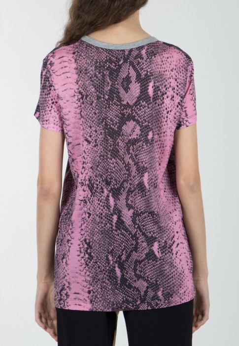 Товар розового цвета с внутренней стороны