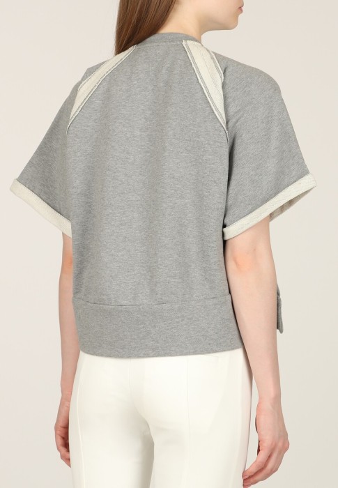 Товар серого цвета с внутренней стороны