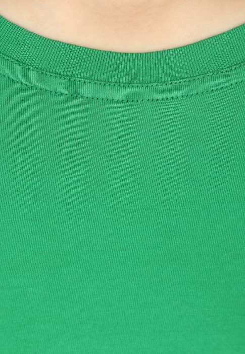 Товар зеленого цвета с внутренней стороны