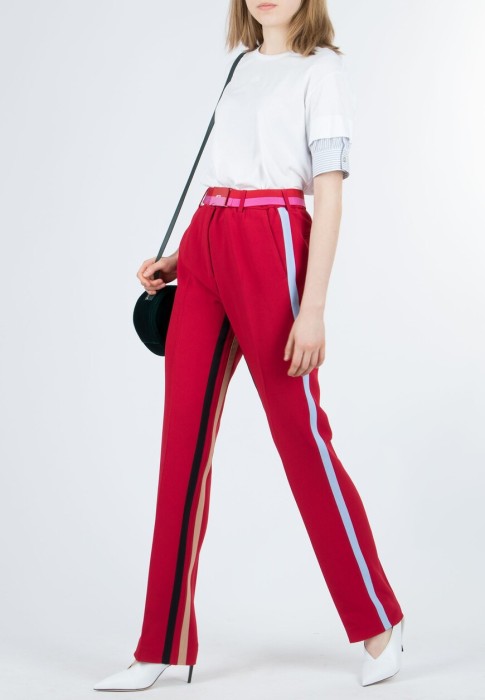 футболка  по цене 16030 руб вид справа