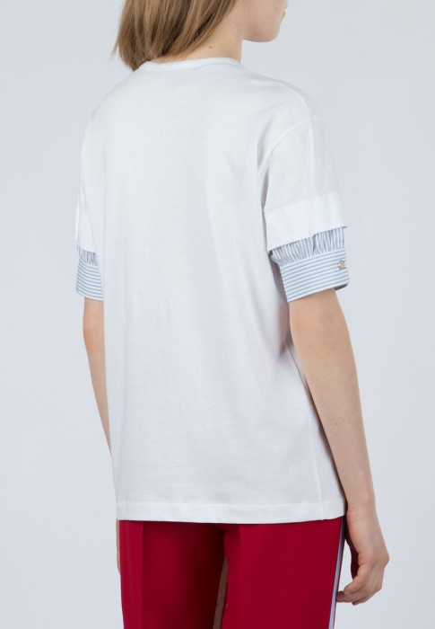 Товар белого цвета с внутренней стороны