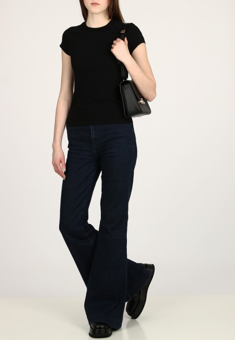 футболка  из америки вид сбоку