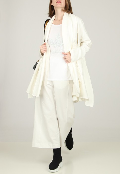 футболка  от бренда tadashi вид слева