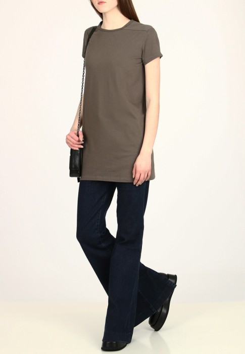 футболка  по цене 18130 руб вид справа