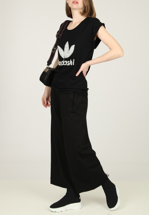 футболка  по цене 28630 руб вид справа