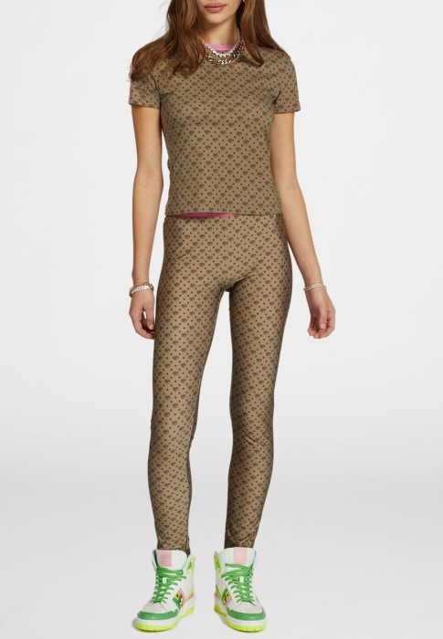 футболка  по цене 15330 руб вид справа