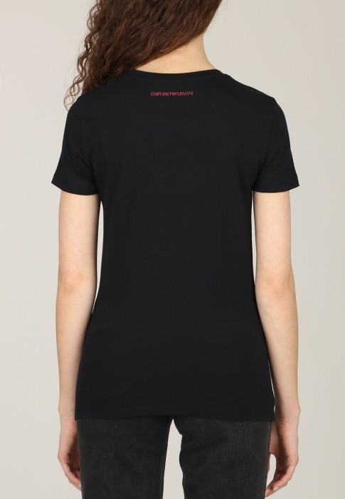 футболка  из италии вид сбоку