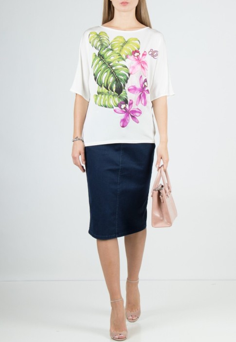 футболка  по цене 30730 руб вид справа