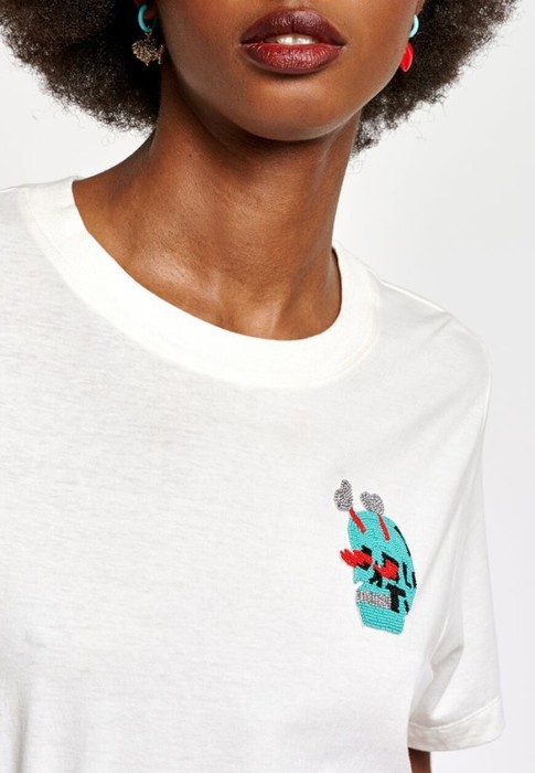 футболка  из проверенных материалов спереди