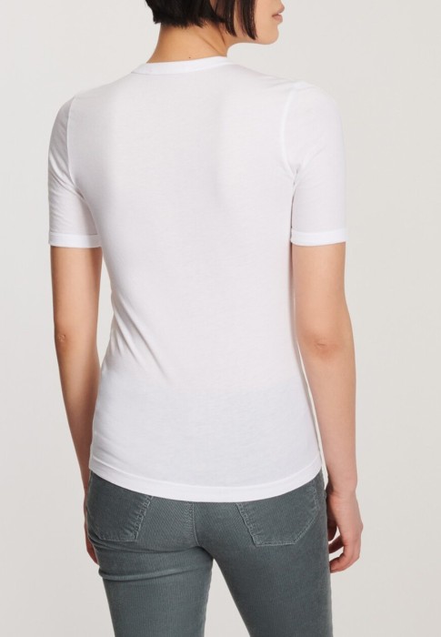 футболка  - качественный продукт вид сбоку