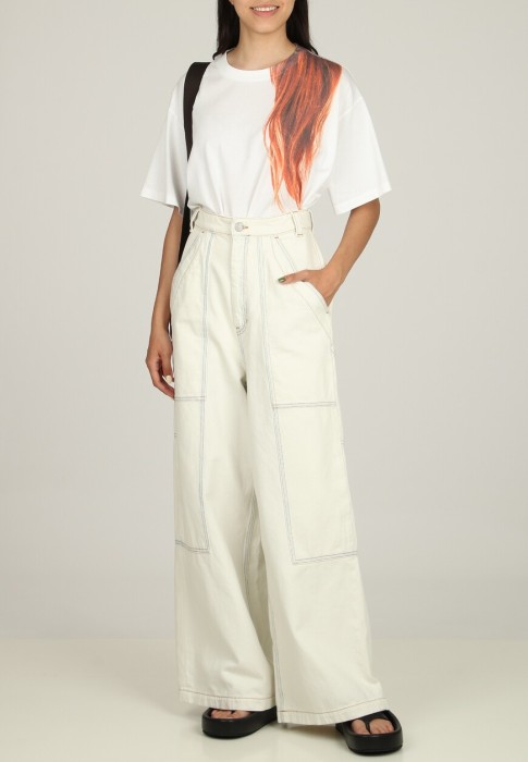 футболка  из германии вид сбоку