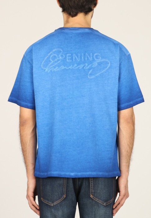 футболка  из америки вид сбоку