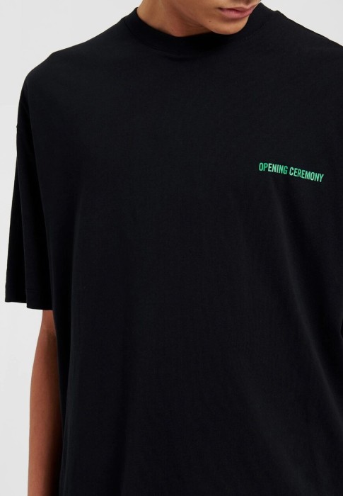 Товар черного цвета с внутренней стороны