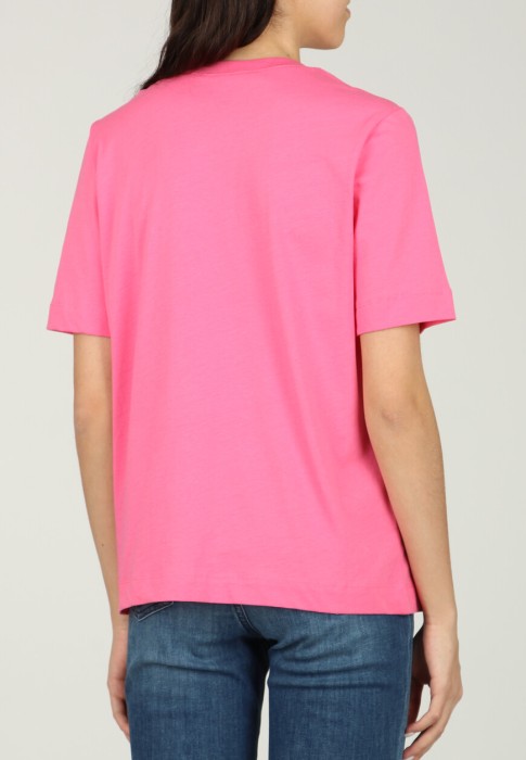 футболка  из франции вид сбоку