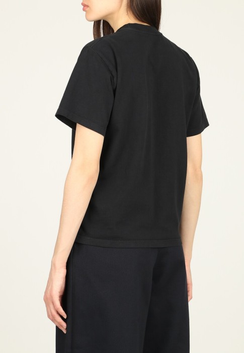 Товар черного цвета с внутренней стороны