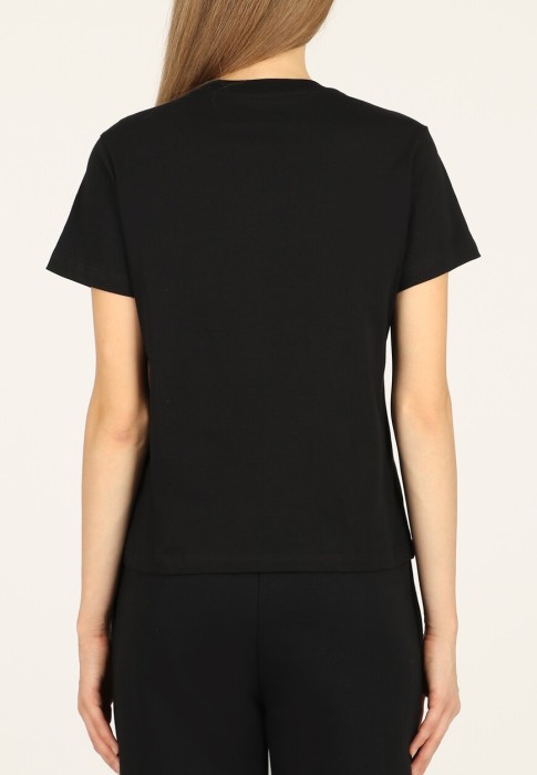 футболка  - качественный продукт вид сбоку