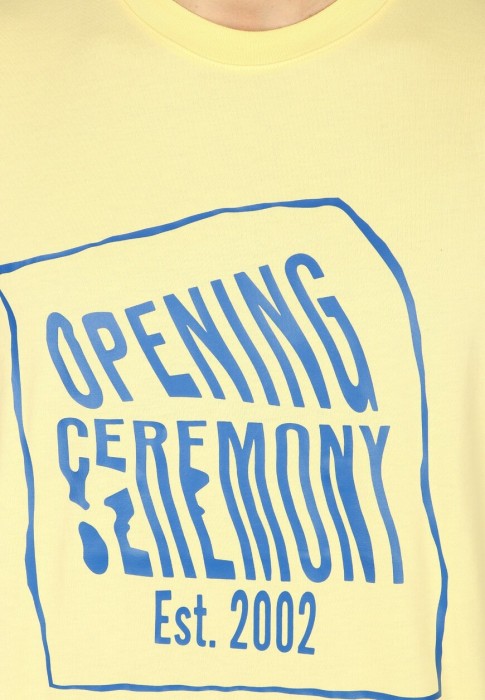 Товар желтого цвета с внутренней стороны