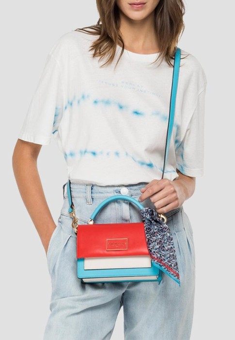 футболка  от бренда replay вид слева