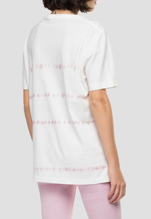 футболка  по цене 8330 руб вид справа