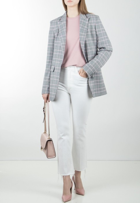 футболка  от известного бренда вид слева