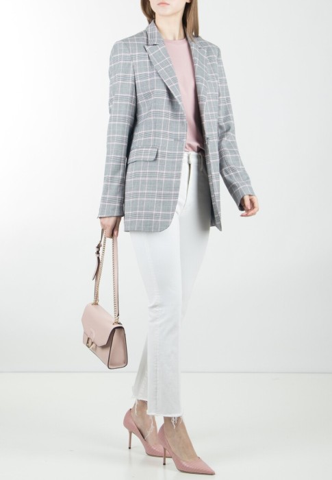 футболка  - качественный продукт вид сбоку