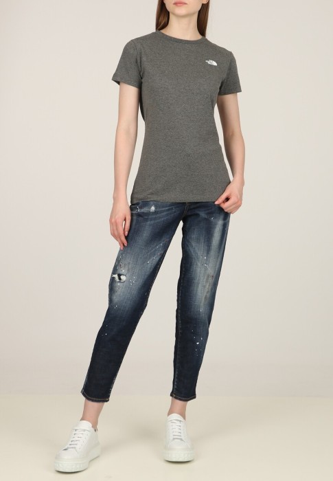 футболка  от бренда the north face вид слева