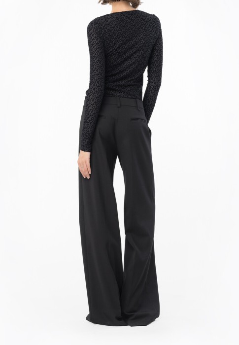 футболка  из италии вид сбоку