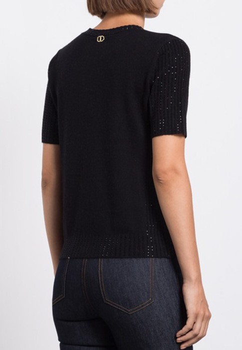 футболка  по цене 20230 руб вид справа