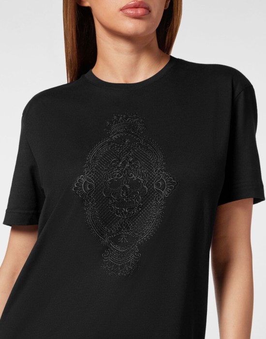 футболка  из проверенных материалов спереди