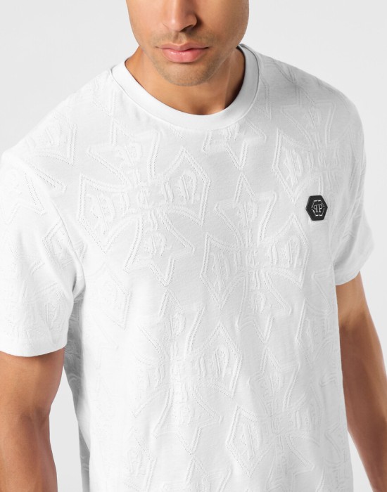 футболка  из проверенных материалов спереди