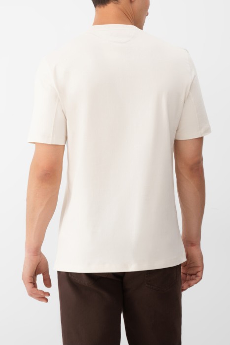 футболка  от бренда brunello cucinelli вид слева