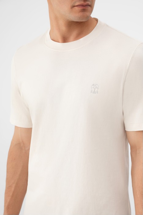 футболка  из италии вид сбоку