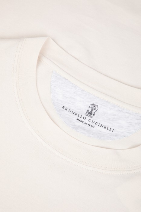 футболка  из хлопка спереди