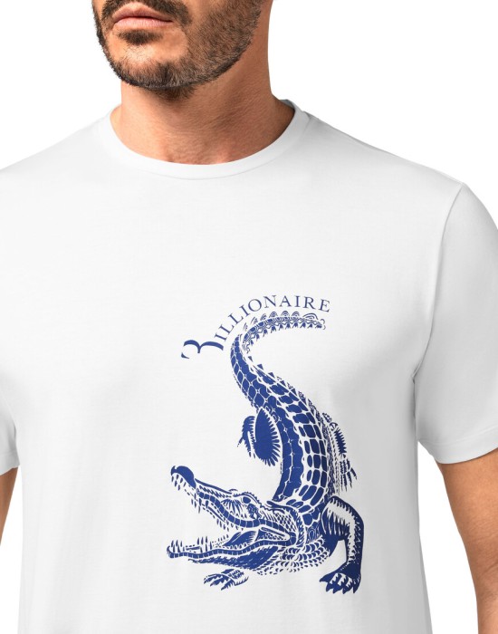 Товар белого цвета с внутренней стороны