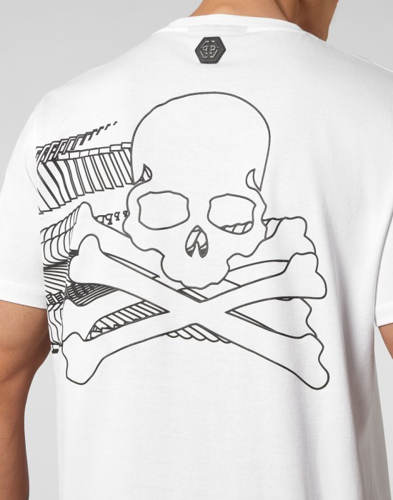 футболка  из америки вид сбоку