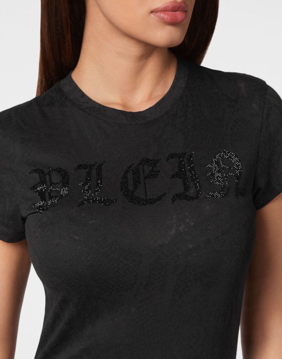 футболка  из америки вид сбоку