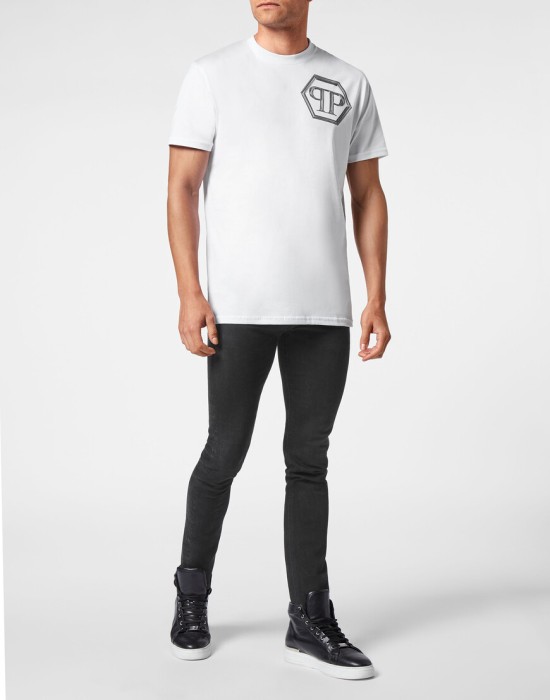 футболка  по цене 33723 руб вид справа