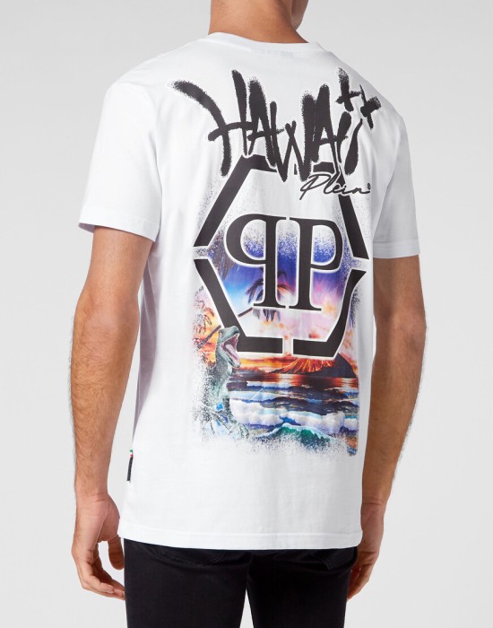 футболка  из америки вид сбоку