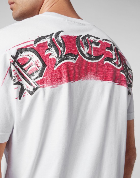 футболка  из проверенных материалов спереди