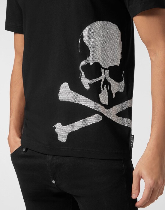 футболка  из проверенных материалов спереди